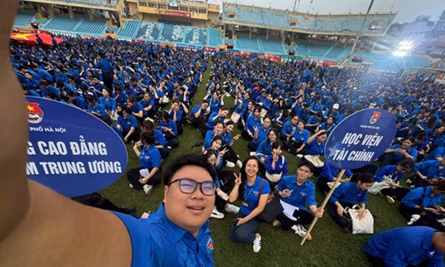 Thêm cơ sở giáo dục đại học 'lì xì' cho sinh viên dịp mùng 2/9