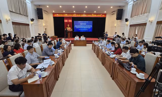 Bộ GD&ĐT lý giải việc cho 328 thí sinh Tuyên Quang thi lại, không tổ chức thi lại ở Quảng Trị