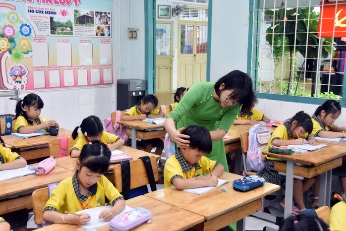 Nhiều chính sách đãi ngộ với nhà giáo sẽ có hiệu lực từ ngày 1/1/2026. Ảnh: TẤN THẠNH