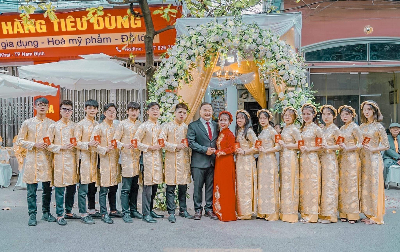 Chàng trai Nam Định cung cấp dịch vụ bê tráp cho ngót nghét nghìn cặp đôi ảnh 11