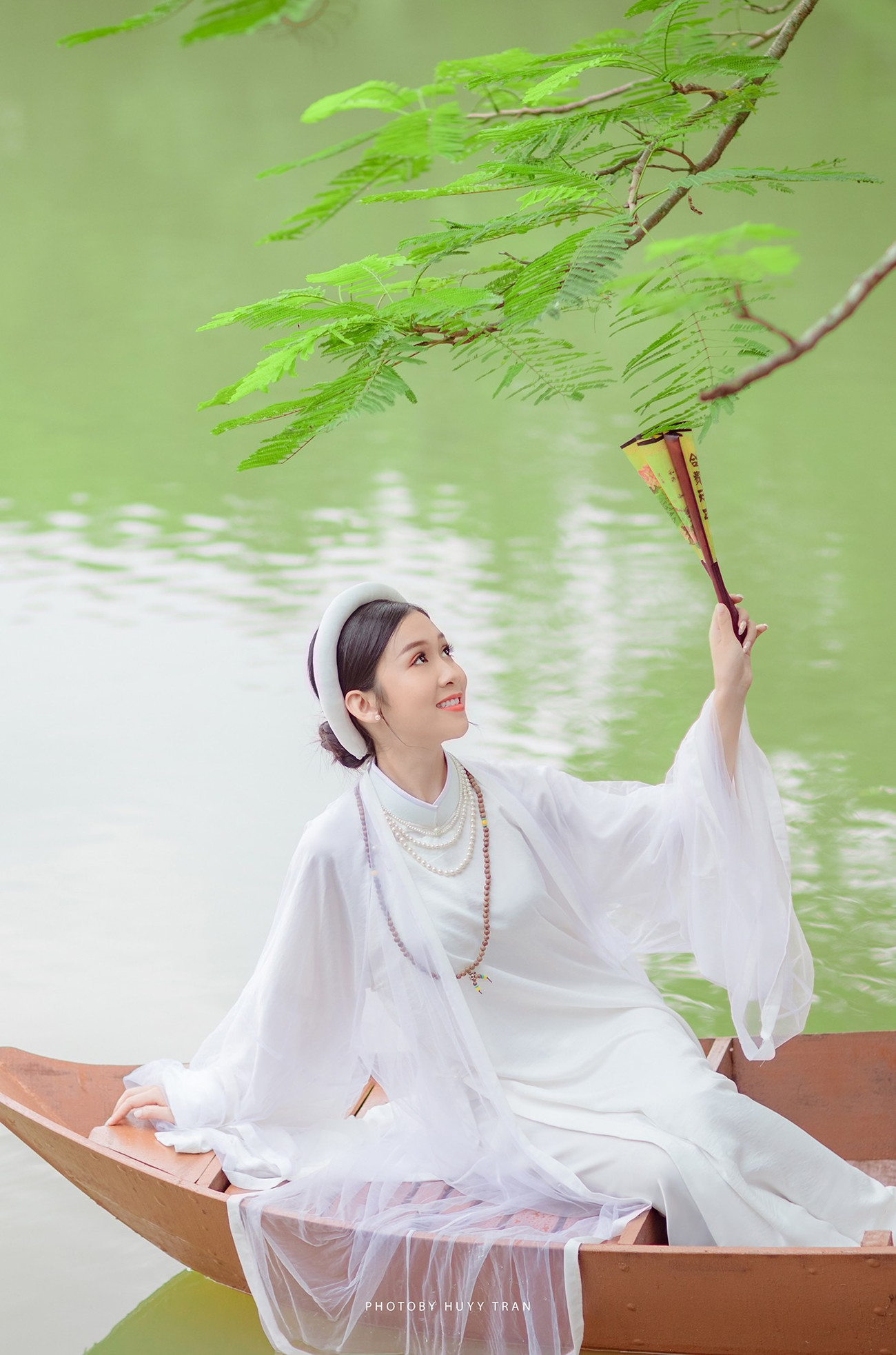 Mỹ Chi mong muốn các bạn trẻ hãy cùng nhau gìn giữ và phát huy những giá trị của trang phục dân tộc Hoa khôi Hutech đẹp dịu dàng trong áo dài cổ phục Việt Nam ảnh 5