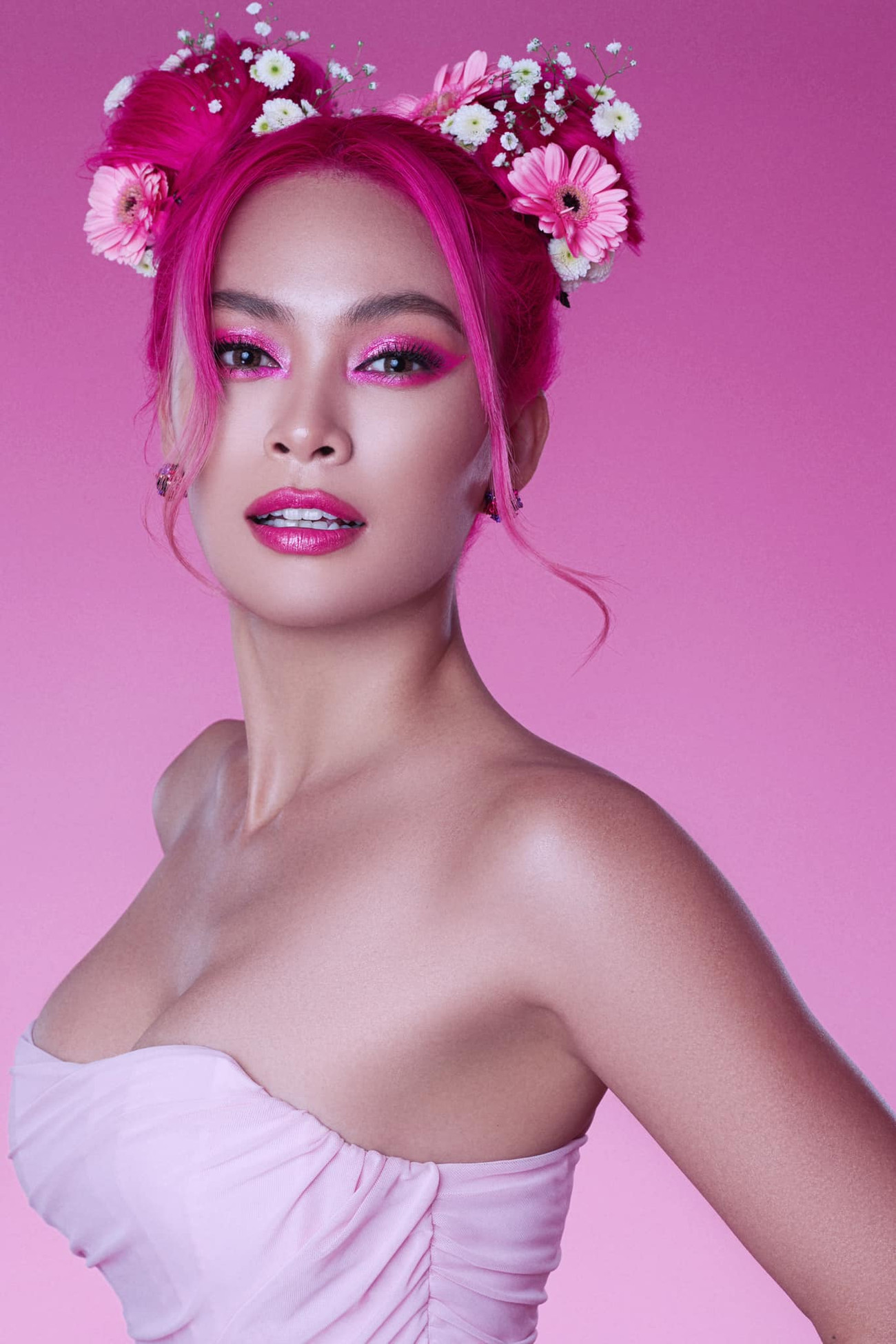 Đầu năm mới, Á hậu Mâu Thuỷ 'đốt mắt' fans với bộ ảnh nude táo bạo và nóng bỏng ảnh 5