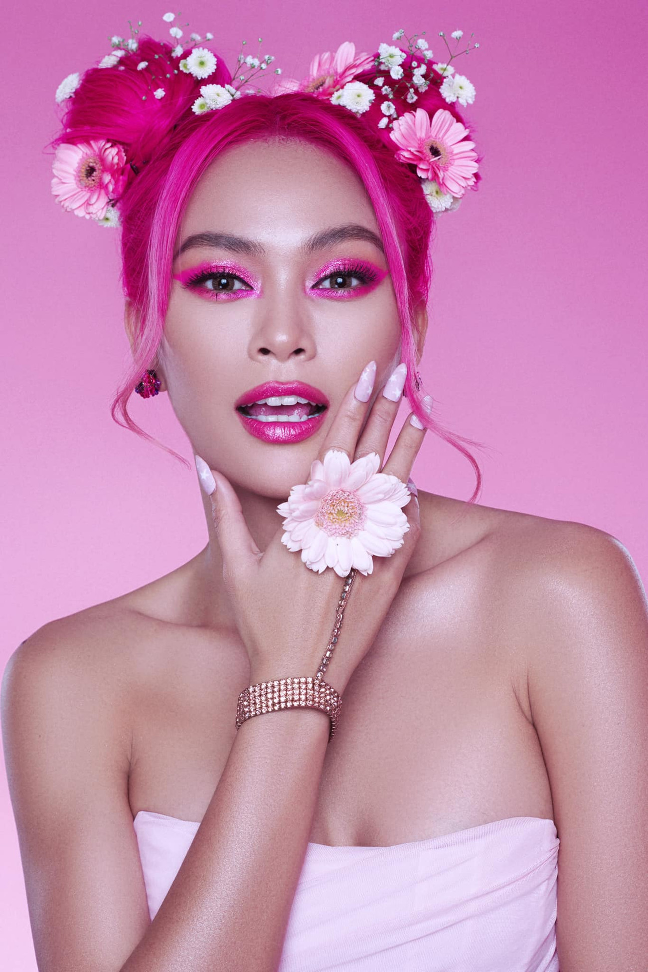 Đầu năm mới, Á hậu Mâu Thuỷ 'đốt mắt' fans với bộ ảnh nude táo bạo và nóng bỏng ảnh 7