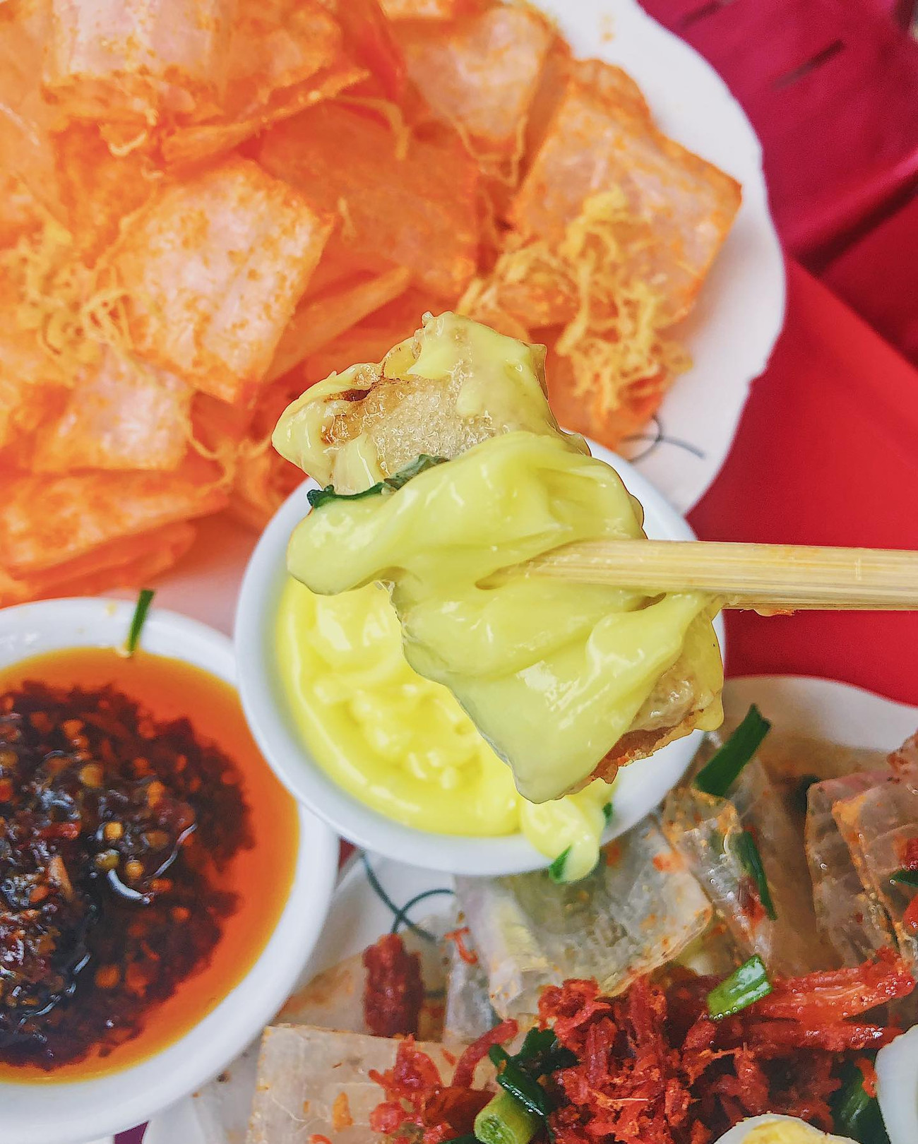 Ảnh: Sam Nguyễn Menu ăn vặt “ba chấm là ngất ngây” của teen Sài Gòn: Bò bía 1,5K, súp “gói cả thế giới“ ảnh 7