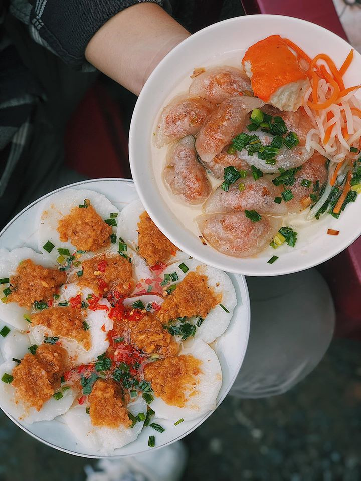 Bột bánh dai và thơm - Ảnh: Sam Nguyễn Ăn sập Sài Gòn: Thực đơn từ bình dân đến hơi-sang-chảnh sẽ khiến bạn nuốt nước miếng ảnh 2
