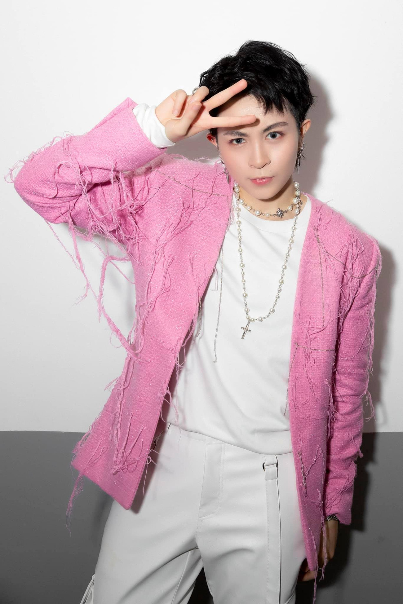 5 nghệ sĩ tomboy của V-Biz: Người “cân” từ hát đến sáng tác, người đang chờ “bùng nổ“ ảnh 10