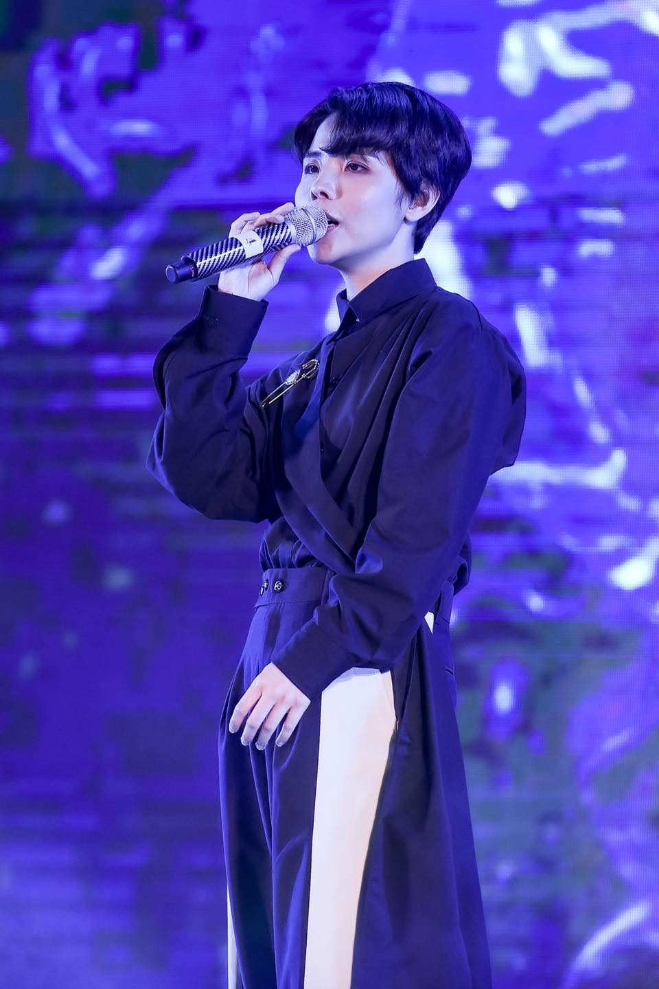 5 nghệ sĩ tomboy của V-Biz: Người “cân” từ hát đến sáng tác, người đang chờ “bùng nổ“ ảnh 3