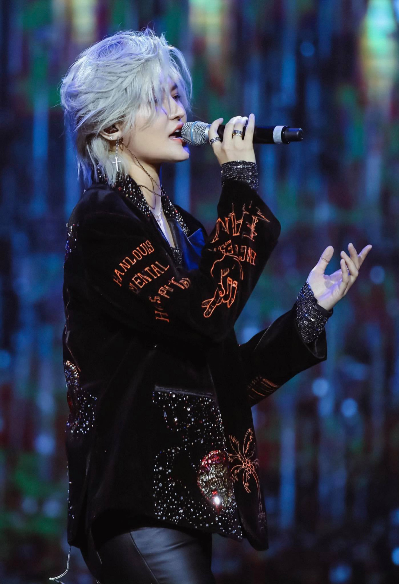 5 nghệ sĩ tomboy của V-Biz: Người “cân” từ hát đến sáng tác, người đang chờ “bùng nổ“ ảnh 15