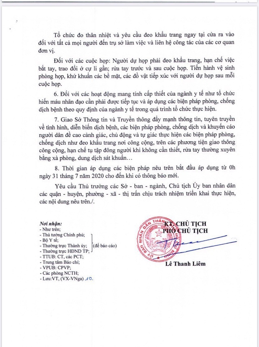 UBND TP.HCM khuyến cáo người dân đề cao cảnh giác, chủ động và tự giác thực hiện các biện pháp phòng, chống dịch. Khẩn: Kể từ ngày 31/7, TP.HCM yêu cầu không tụ tập quá 30 người, tạm dừng các sự kiện ảnh 2