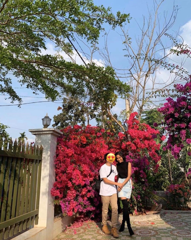 Cô luôn khéo léo che mặt bạn trai khi chụp ảnh chung Giờ thì khán giả đã biết Hoa hậu H'Hen Niê chưa muốn lấy chồng vì lý do này ảnh 2