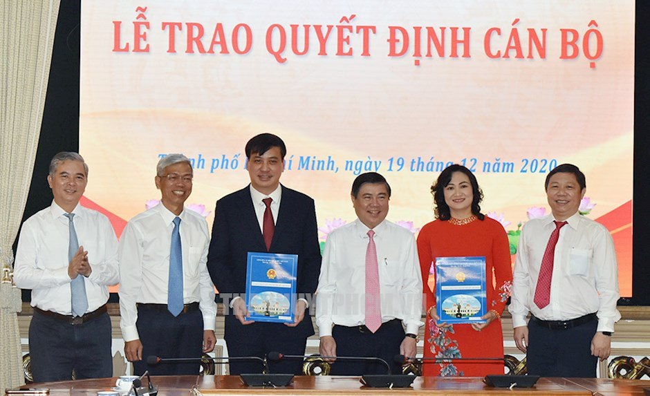 Thường trực UBND TPHCM hiện nay gồm 6 người, gồm Chủ tịch Nguyễn Thành Phong và 5 Phó Chủ tịch UBND TPHCM Triển khai quyết định của Thủ tướng về nhân sự lãnh đạo chủ chốt TPHCM ảnh 3