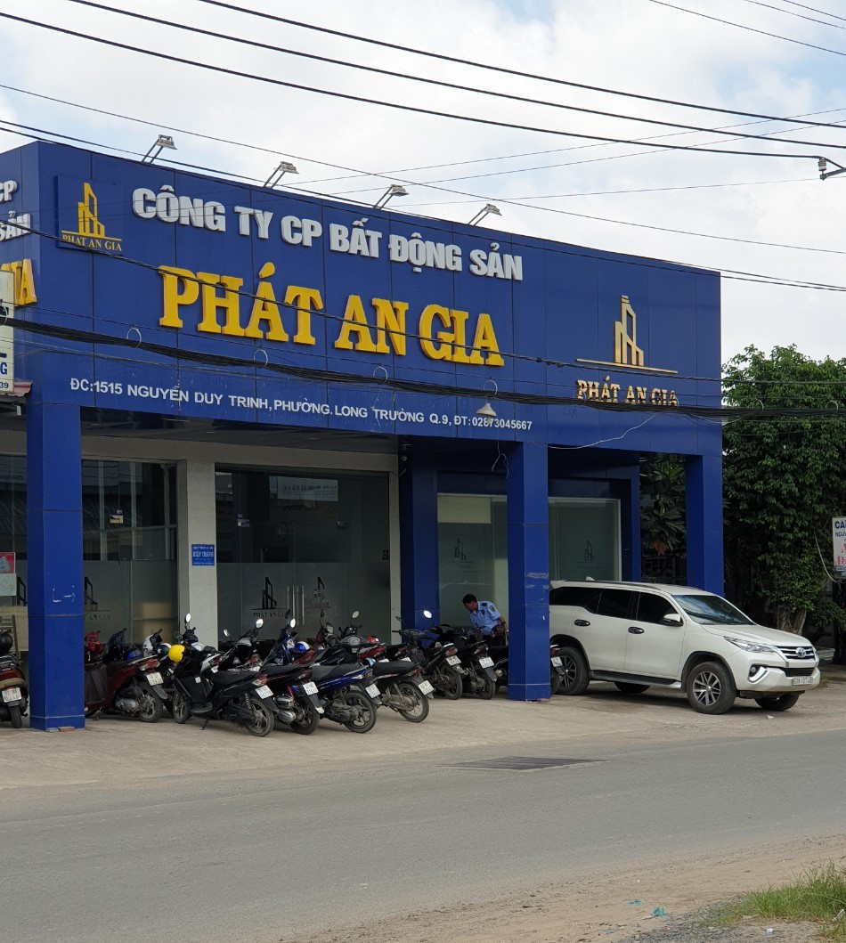 Trụ sở Công ty CP Đầu tư Bất động sản Phát An Gia, bị PC03 xác định bán 5 dự án "ma" ở vùng ven TPHCM. Bán 5 dự án ‘ma’ ở vùng ven, giám đốc công ty địa ốc bị khởi tố ảnh 1
