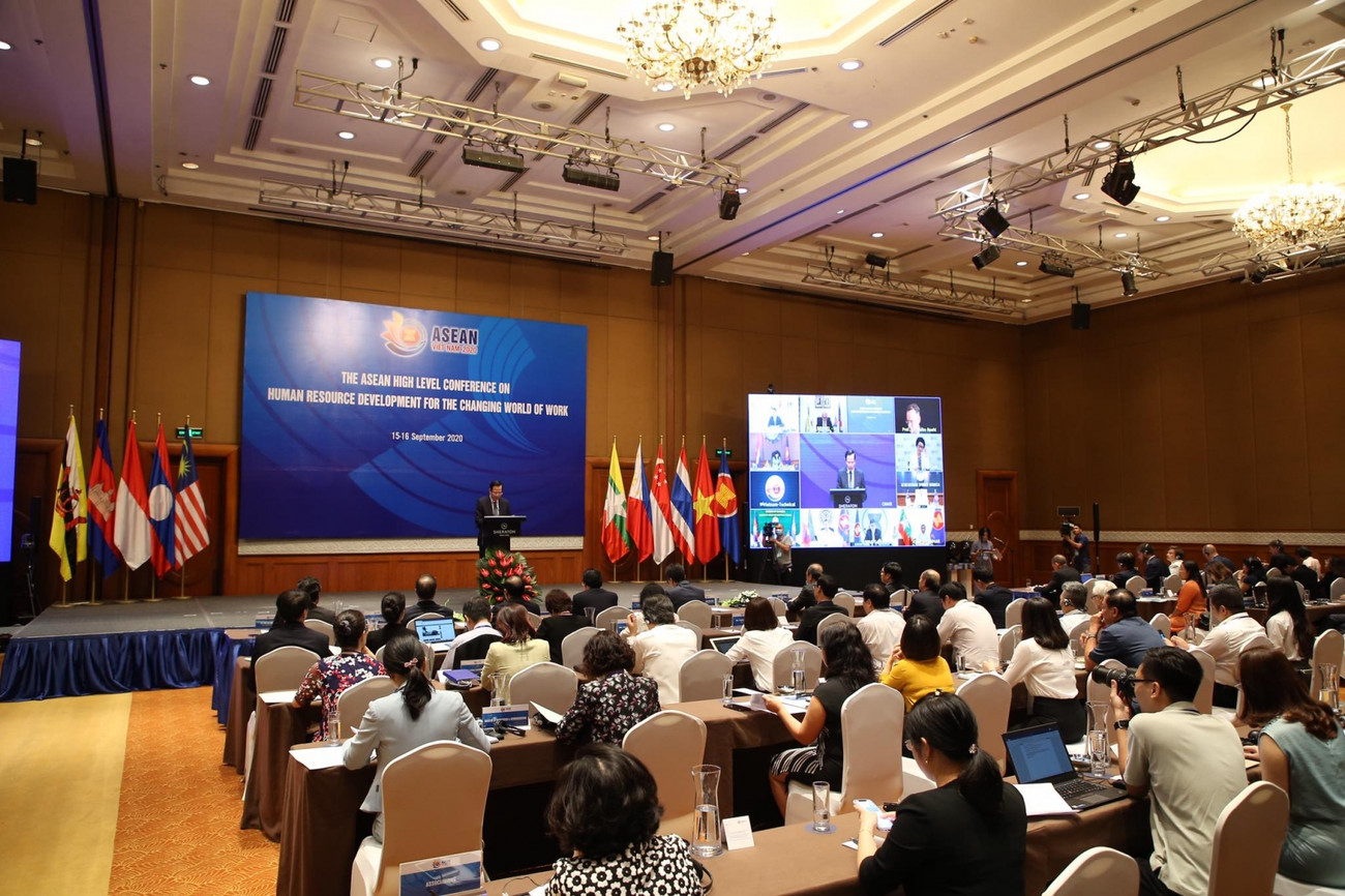 Hội nghị cấp Bộ trưởng Lao động và Giáo dục ASEAN lần này do Việt Nam chủ trì tổ chức. Thành công của nền giáo dục là thước đo sáng tạo của người lao động ảnh 1