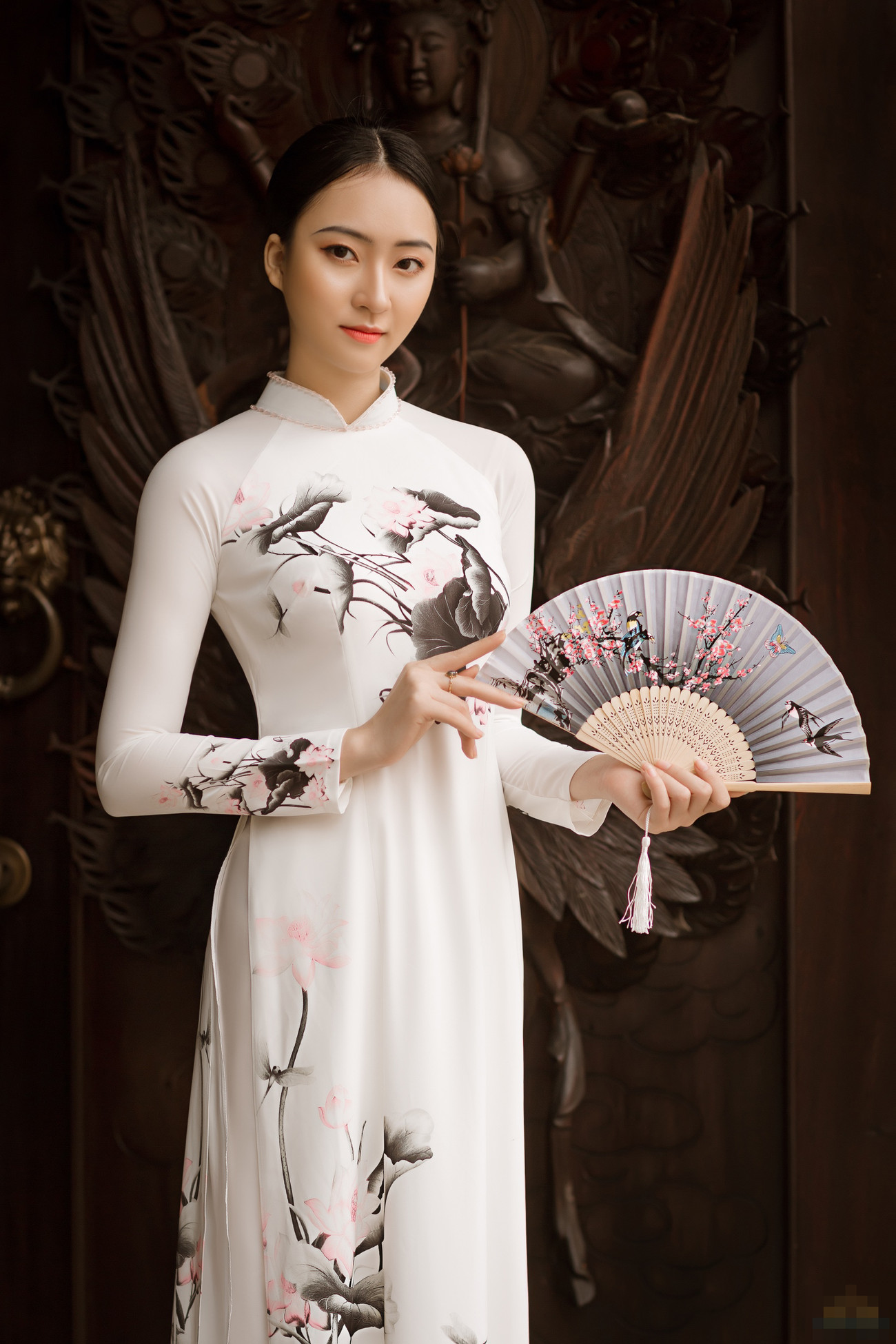 2 cô gái lọt Top 5 Người đẹp Thể thao HHVN 2020 ‘đọ sắc’ với áo dài ảnh 3