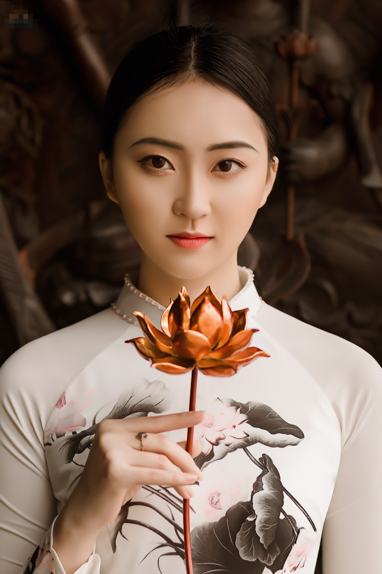 2 cô gái lọt Top 5 Người đẹp Thể thao HHVN 2020 ‘đọ sắc’ với áo dài ảnh 1