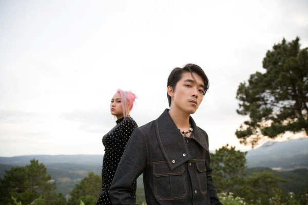 Sự kết hợp giữa ca sĩ Sofia và rapper Khói. Châu Đăng Khoa lộ diện “gà chiến” mới trong MV comeback hợp tác cùng rapper Khói ảnh 2