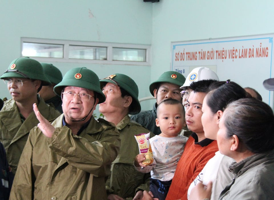 Phó Thủ tướng Trịnh Đình Dũng kiểm tra, chỉ đạo công tác phòng chống ứng phó bão số 9 tại Đà Nẵng. Phó Thủ tướng Trịnh Đình Dũng: Nhiệm vụ phòng chống bão số 9 hết sức khẩn cấp ảnh 1