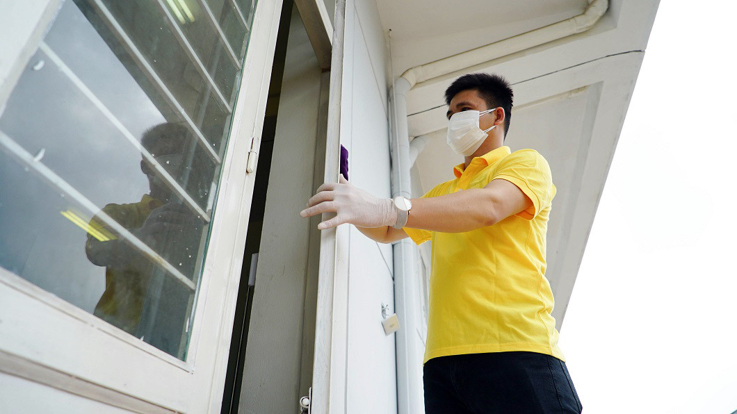 Bên trong bệnh viện dã chiến được lắp đặt thần tốc ở Hải Dương ảnh 8