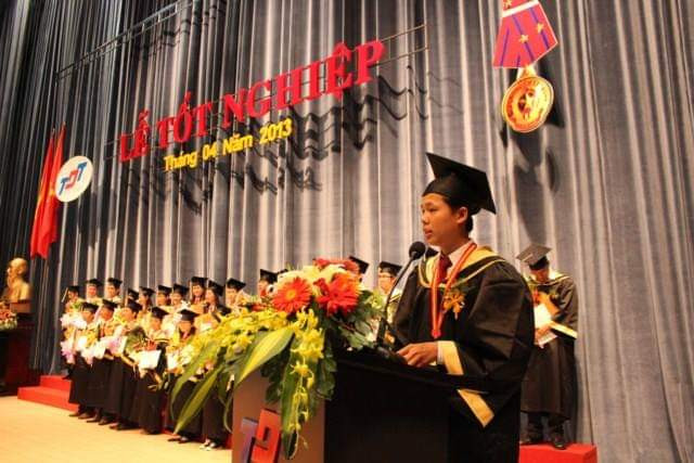 Qủa Cầu Vàng của Tiến sĩ 30 tuổi ảnh 1 Qủa Cầu Vàng của Tiến sĩ 30 tuổi ảnh 1