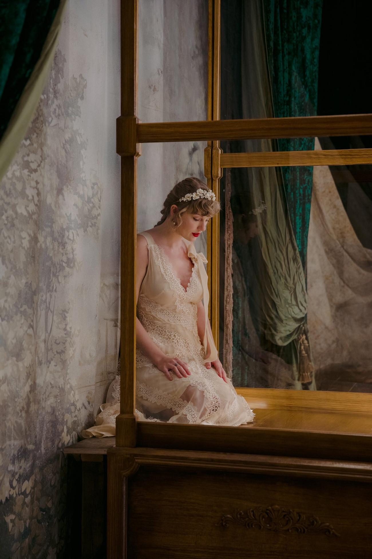 Bạn có nhớ thời "Love Story" khi xem tấm ảnh này không? Đã đến lúc gọi Taylor Swift là “liều thuốc” vực dậy tinh thần của teen được chưa? ảnh 4