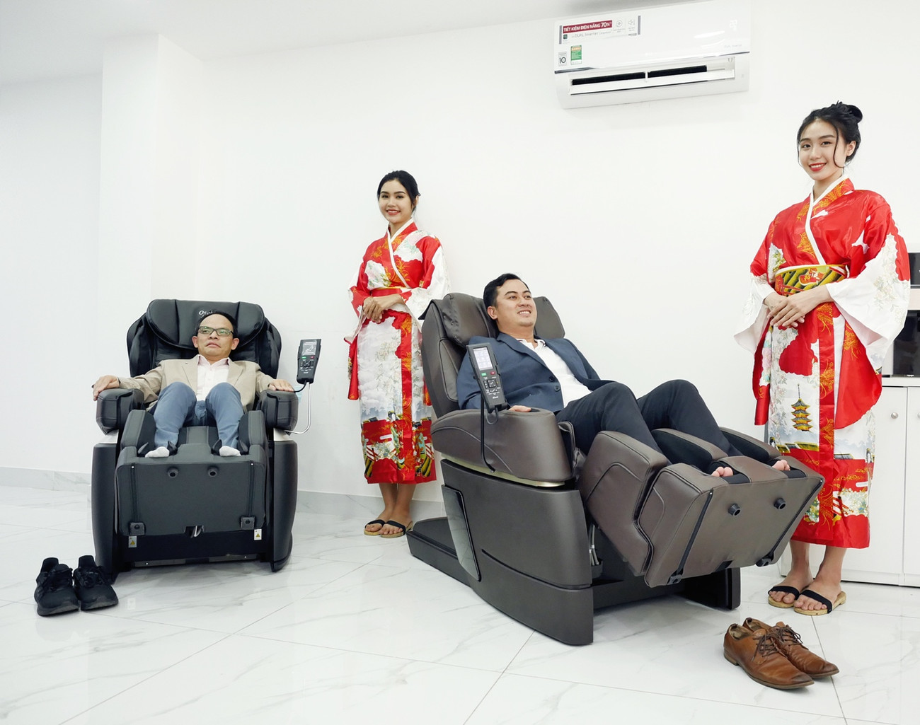 Trải nghiệm 2 dòng ghế massage đẳng cấp Osaki và Kiwami sản xuất tại Nhật Bản Akanwa Việt Nam và Tập đoàn Fuji Medical ký kết hợp tác chiến lược ảnh 5