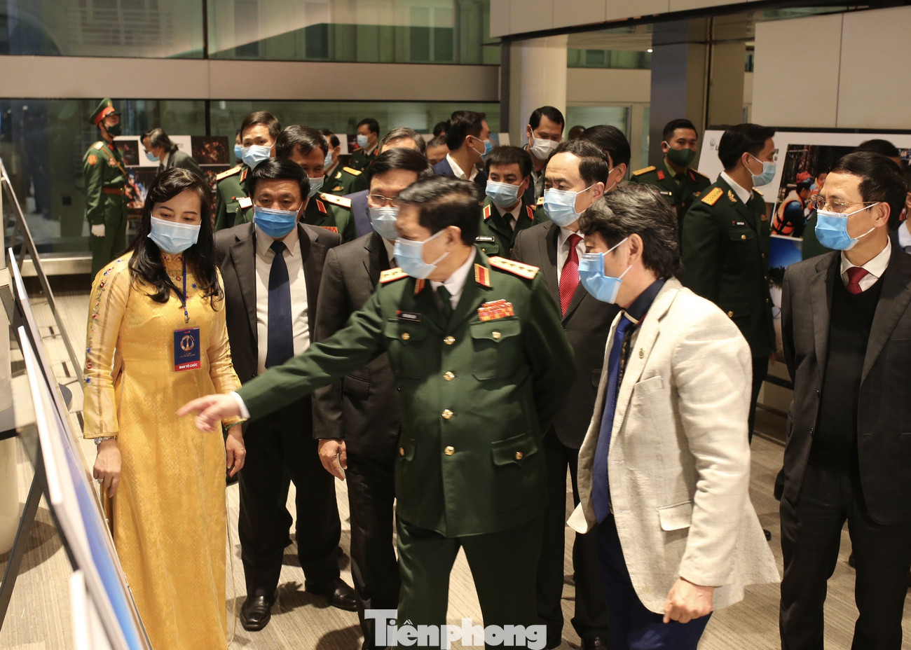 Tự hào một dải biên cương ảnh 1