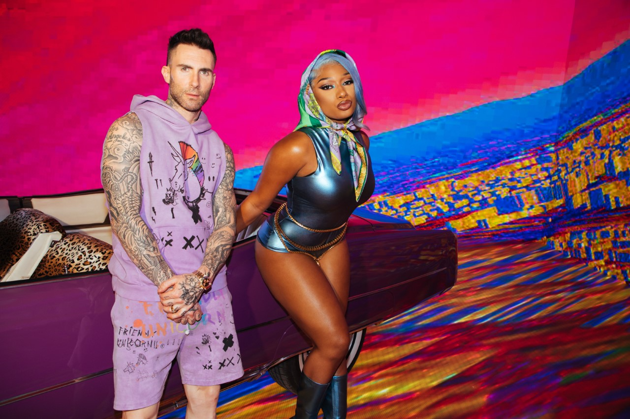 Adam Levine và Megan Thee Stallion Maroon 5 trở lại cùng Megan Thee Stallion, giới thiệu bài hát bằng tiếng Việt cực xịn ảnh 4