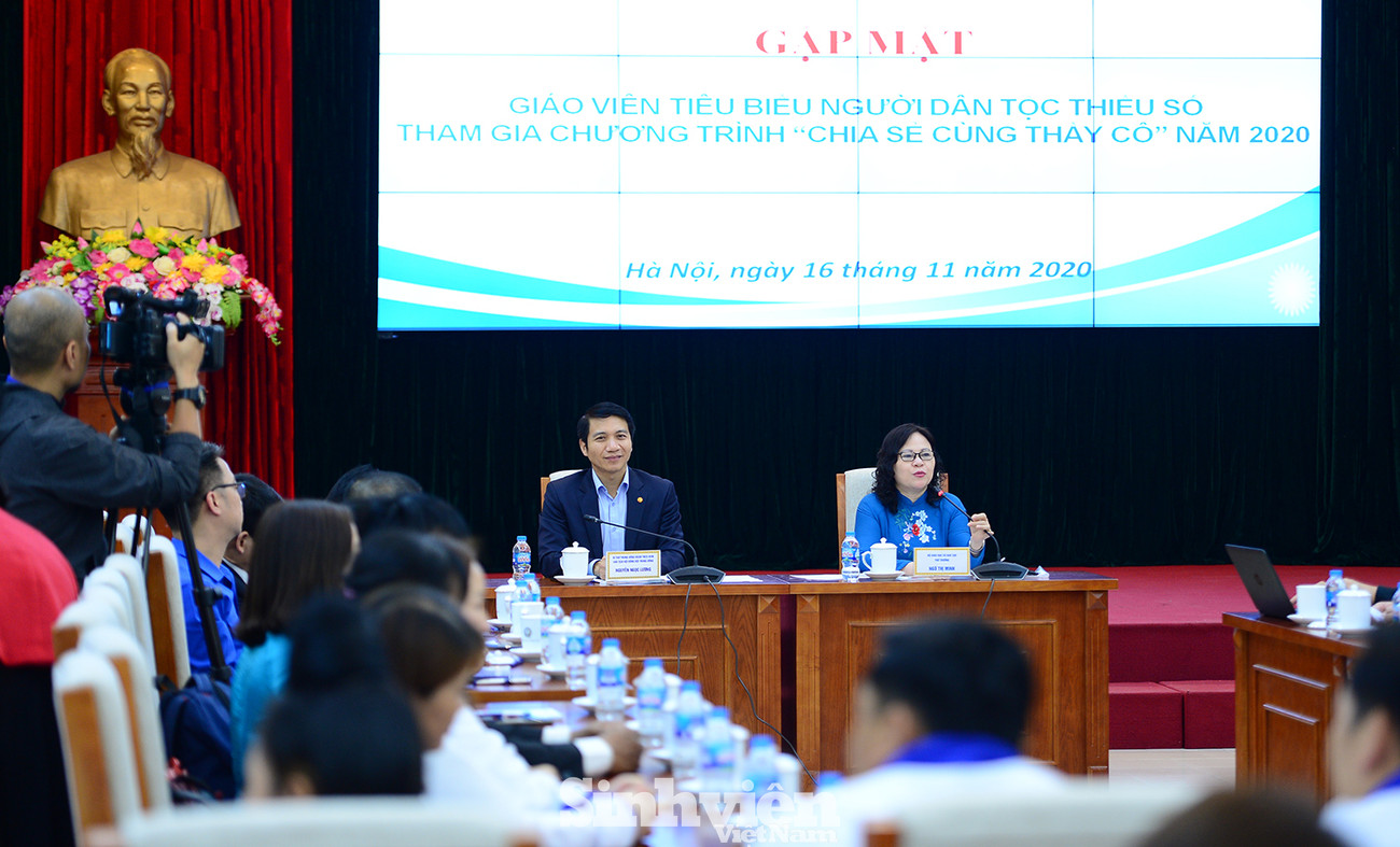 Thứ trưởng Bộ GD - ĐT Ngô Thị Minh có buổi gặp thân mật 63 giáo viên tiêu biểu người dân tộc thiểu số tham gia chương trình “Chia sẻ cùng thầy cô” năm 2020. Những mong mỏi của giáo viên dân tộc thiểu số cắm bản ảnh 2