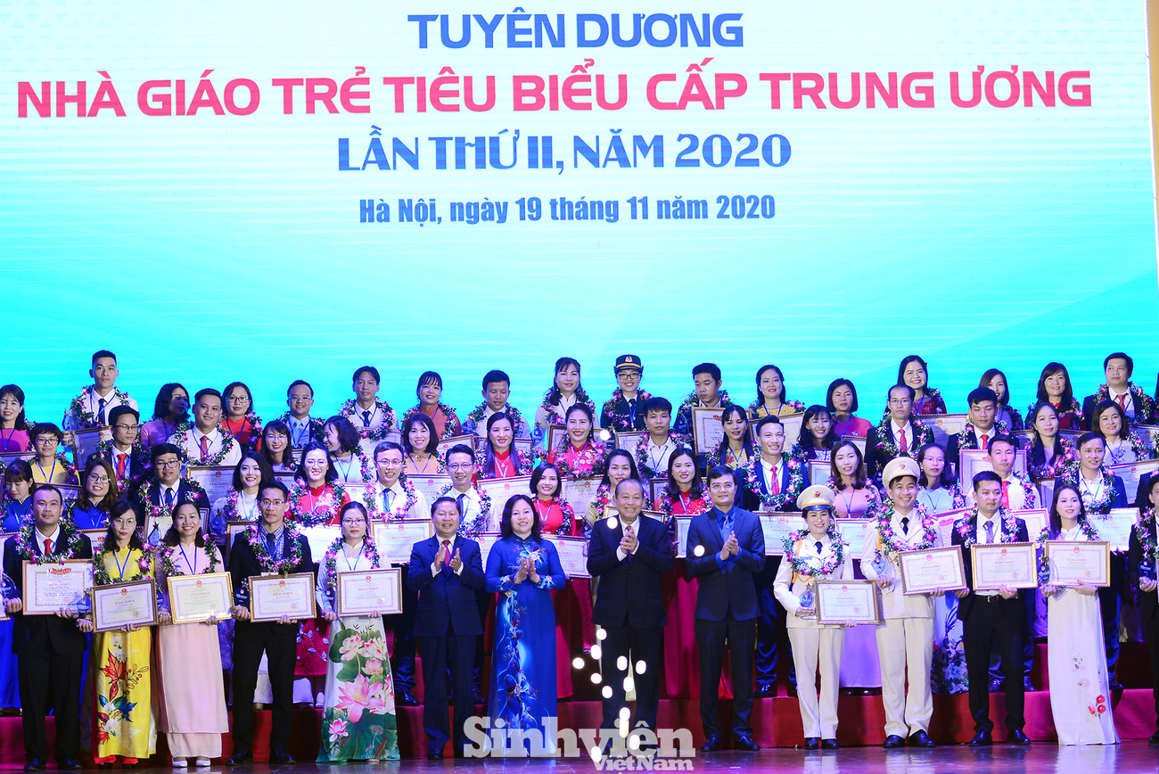 Vinh danh 99 "Nhà giáo trẻ tiêu biểu" cấp Trung ương. Mỗi tấm gương thầy, cô giáo trẻ tiêu biểu là một câu chuyện đẹp ảnh 6