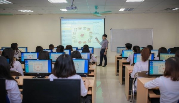 Một tiết học của sinh viên Học viện Nông nghiệp Việt Nam. Tài chính – Ngân hàng: Ngành học luôn khát nhân lực ảnh 3