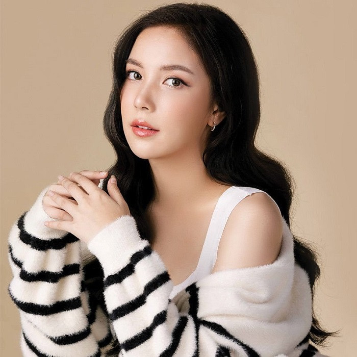 Mook Worranit Hai ngôi sao Thái Lan trổ tài cover, gia nhập team “đu trend” TikTok “Dễ Đến Dễ Đi“ ảnh 2