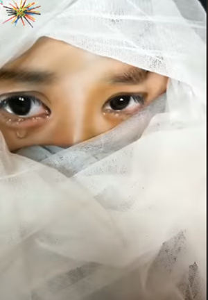 Còn đây, nàng đang khóc Sự biến hóa vi diệu của đỉnh cao nghệ thuật make-up ảnh 2