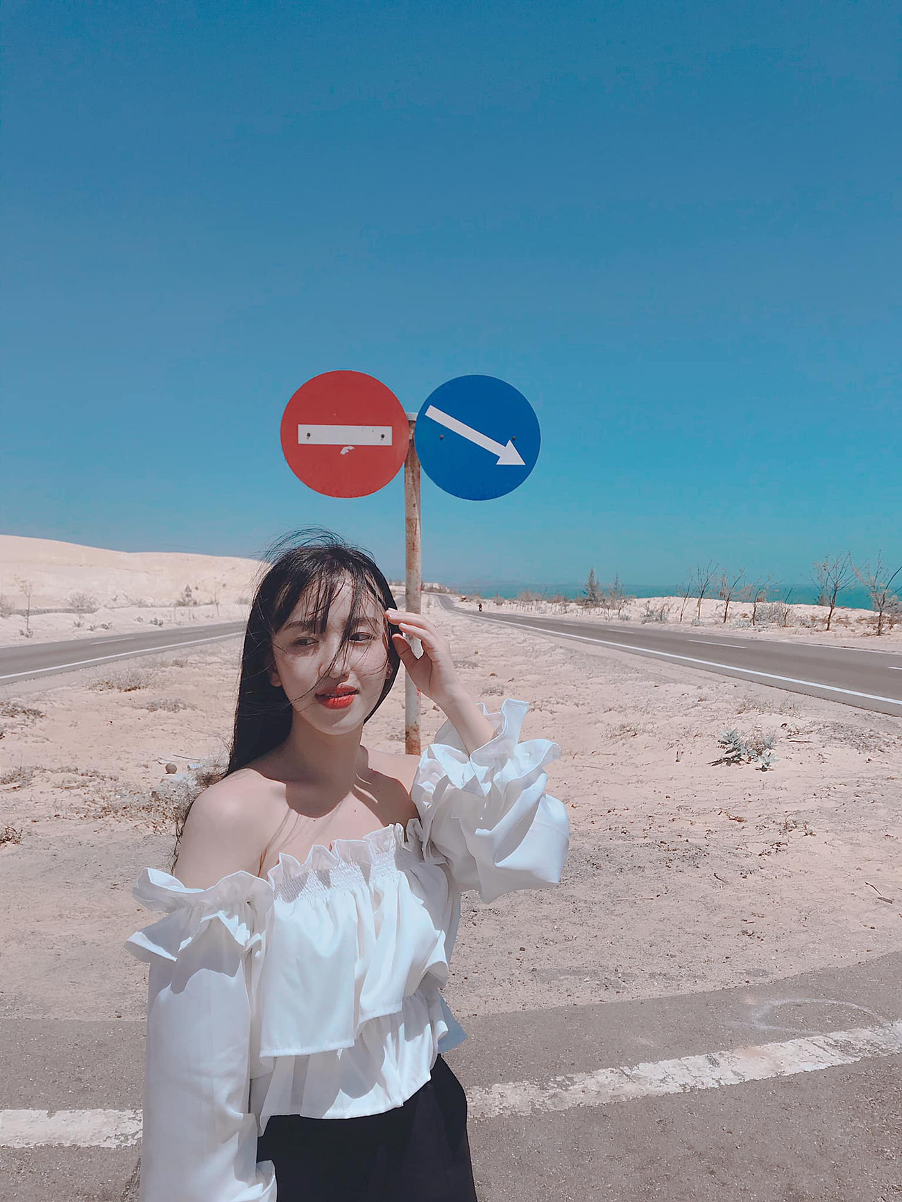 Đi đâu đón 2021: Cung đường biển phủ đầy cát trắng đẹp nhất Việt Nam ảnh 4