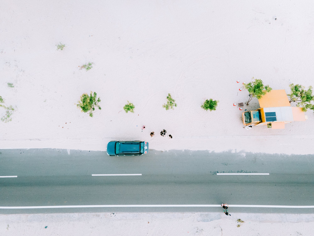 Đi đâu đón 2021: Cung đường biển phủ đầy cát trắng đẹp nhất Việt Nam ảnh 2