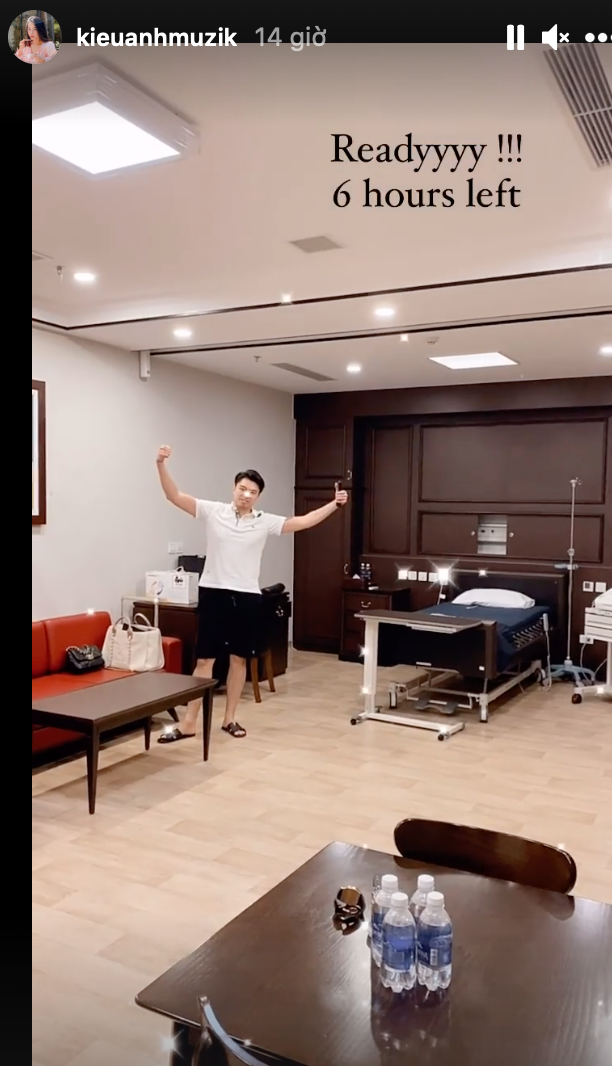 Phòng rộng rãi không thua gì khách sạn 5 sao. Ca nương Kiều Anh bất ngờ hạ sinh bé trai thứ hai, nhìn phòng đẻ ai cũng phải choáng ngợp! ảnh 6