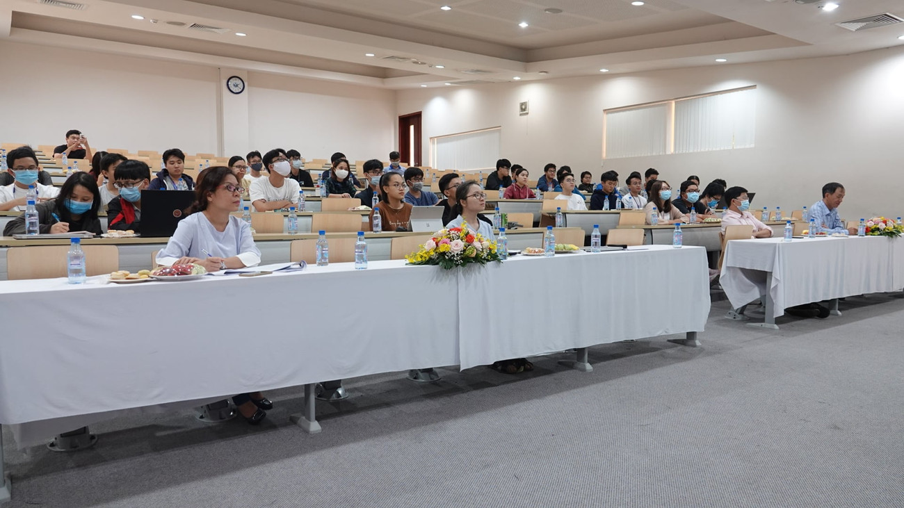 Lo COVID-19, nhiều trường đại học chuyển sang dạy trực tuyến ngay sau kỳ nghỉ Tết ảnh 1 Lo COVID-19, nhiều trường đại học chuyển sang dạy trực tuyến ngay sau kỳ nghỉ Tết ảnh 1