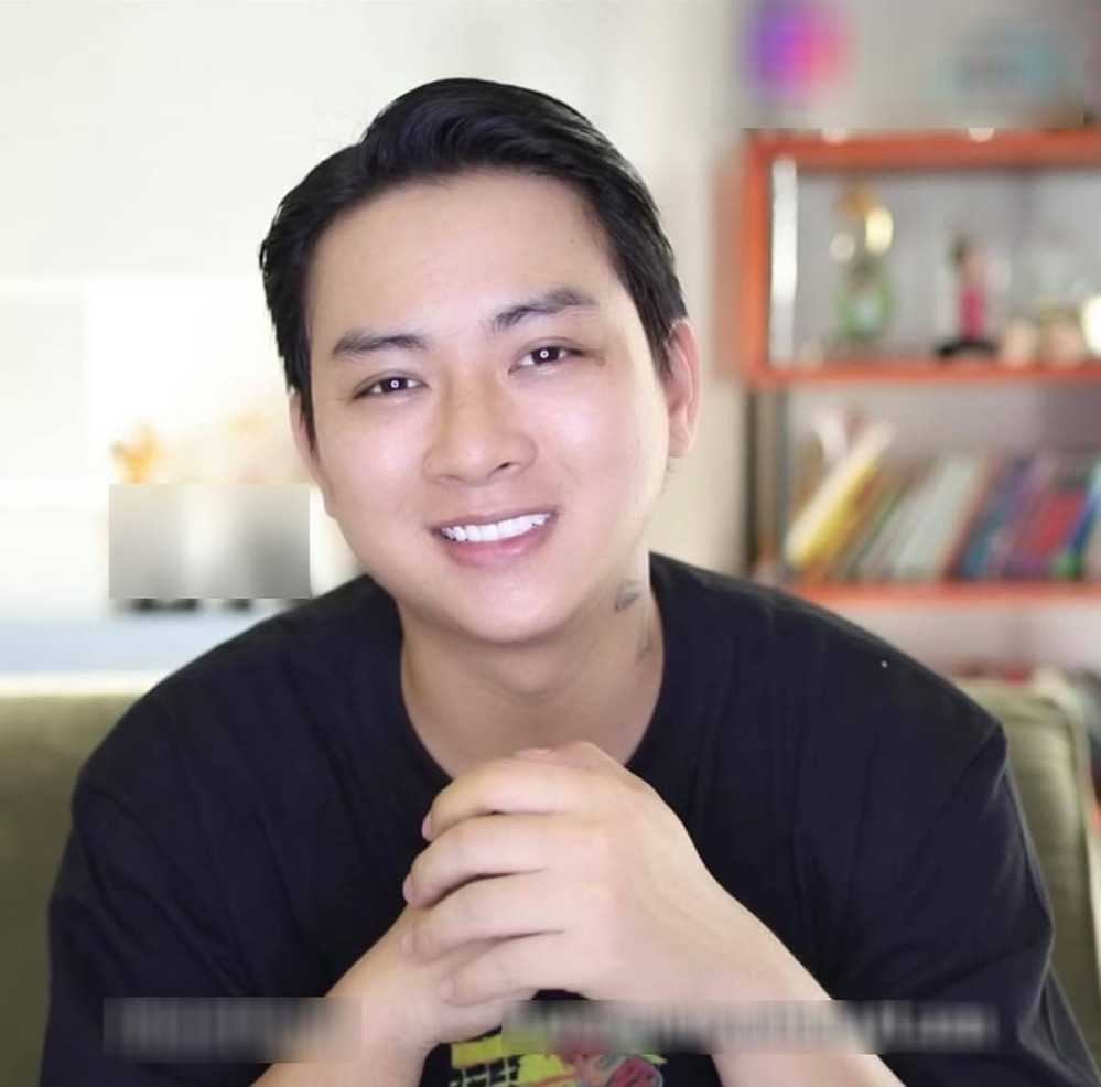 Nụ cười hiền của Hoài Lâm vẫn đủ sức "đốn tim" fan nữ. Hoài Lâm đăng clip cận mặt, tươi tắn trò chuyện với fan sau thời gian “ở ẩn“ ảnh 2
