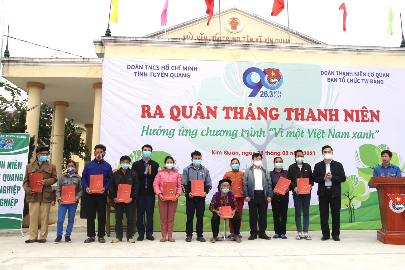 Một số hình ảnh ý nghĩa khác tại Lễ ra quân Tháng Thanh niên 2021 của Đoàn Thanh niên cơ quan Ban Tổ chức Trung ương Đảng tại Tuyên Quang. Thanh niên Ban Tổ chức Trung ương Đảng xây tổ ấm cho người nghèo Tuyên Quang ảnh 6