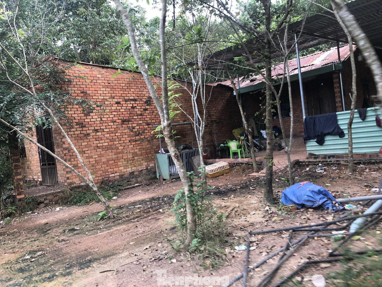 Nhiều căn nhà lụp xụp tại dự án treo Khốn khổ vì dự án đô thị kết hợp công viên ‘đắp chiếu’ hơn 20 năm ảnh 1
