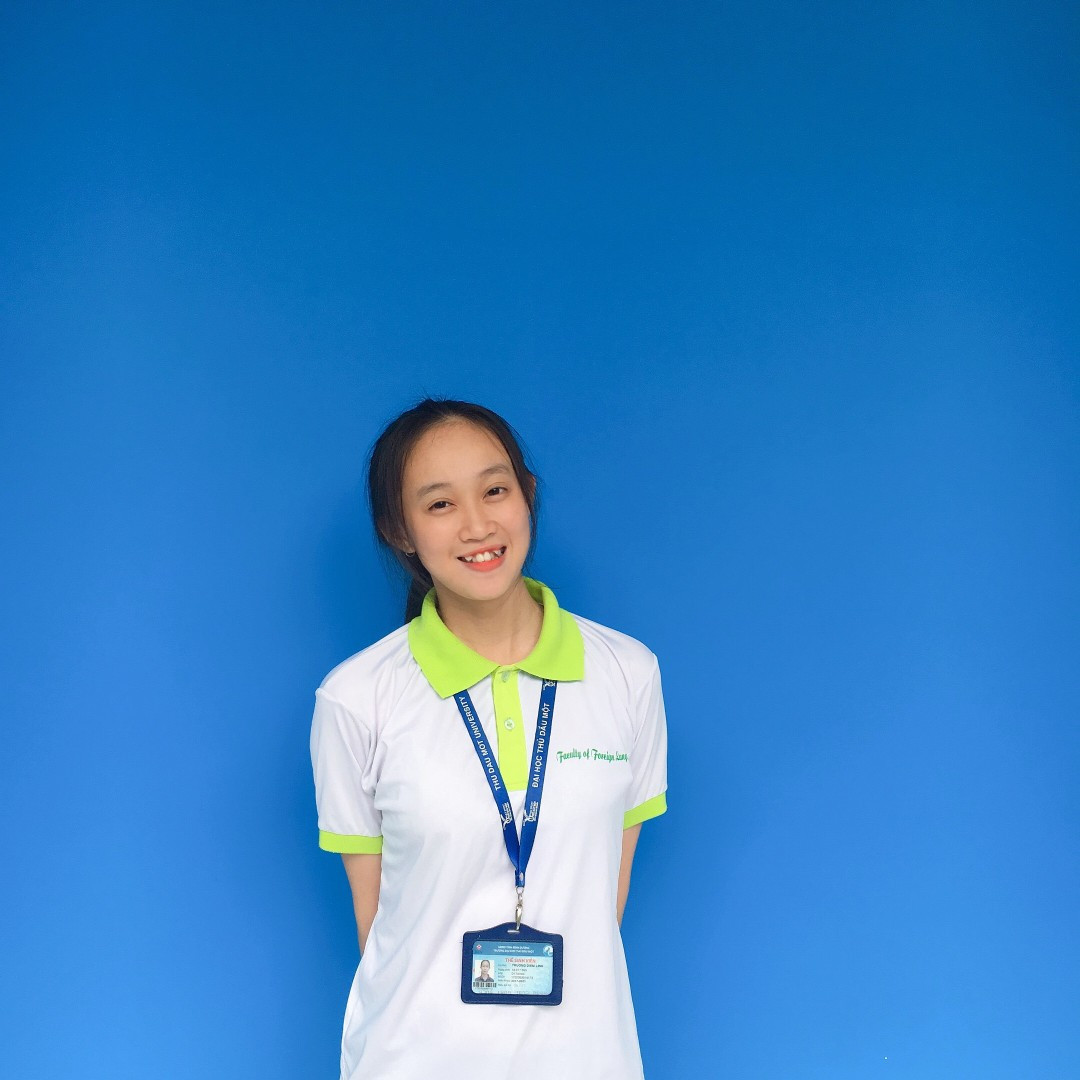 Trương Diễm Linh (năm cuối, ngành Ngôn ngữ Anh), trường ĐH Thủ Dầu Một. Cô bạn thủ lĩnh sinh viên Bình Dương ảnh 1