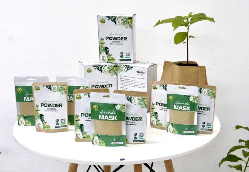 Sản phẩm bột bơ dinh dưỡng và bột bơ làm đẹp được Hảo và Khánh tạo ra từ trái bơ. Giấc mơ đưa bơ Việt ra thế giới ảnh 2