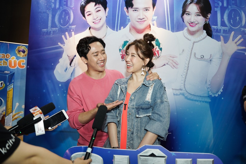 Trấn Thành - Hari Won Vợ chồng Trấn Thành - Hari Won muốn học cách làm cha mẹ thông qua “Siêu tài năng nhí” ảnh 3