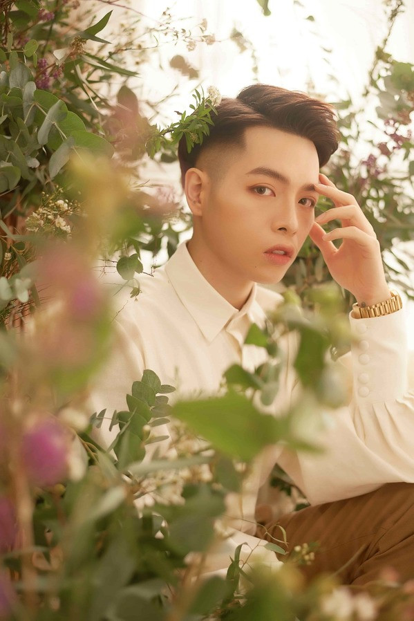 Đức Phúc Gió mùa về là Đức Phúc cũng trở lại V-Pop, thêm một bản ballad buồn thấu tim? ảnh 1