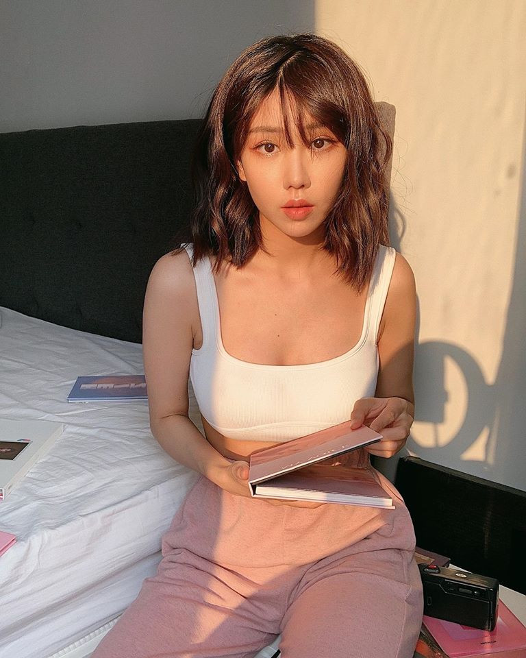 Ngắm loạt ảnh “hack tuổi” của Min trị mọi phong cách từ dễ thương đến sang chảnh ảnh 2