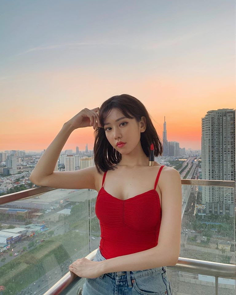 Ngắm loạt ảnh “hack tuổi” của Min trị mọi phong cách từ dễ thương đến sang chảnh ảnh 3