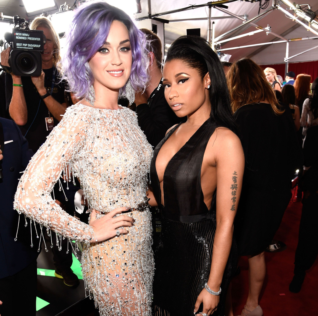 Bạn bè thân thiết thì có bầu chung cho "zui". Nguồn: Digital Spy Nicki Minaj gây bão Instagram với hình ảnh bà bầu sang chảnh, thu về hơn 20 triệu like ảnh 3