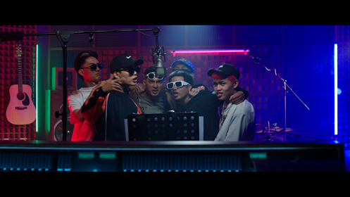 Lần đầu tiên cùng hòa giọng nhưng 6 chàng trai vẫn giữ được chất riêng. Rap Việt: Team Wowy khiến fan phát sốt khi cover bài hát “Chạy” của “sư phụ” Wowy ảnh 4