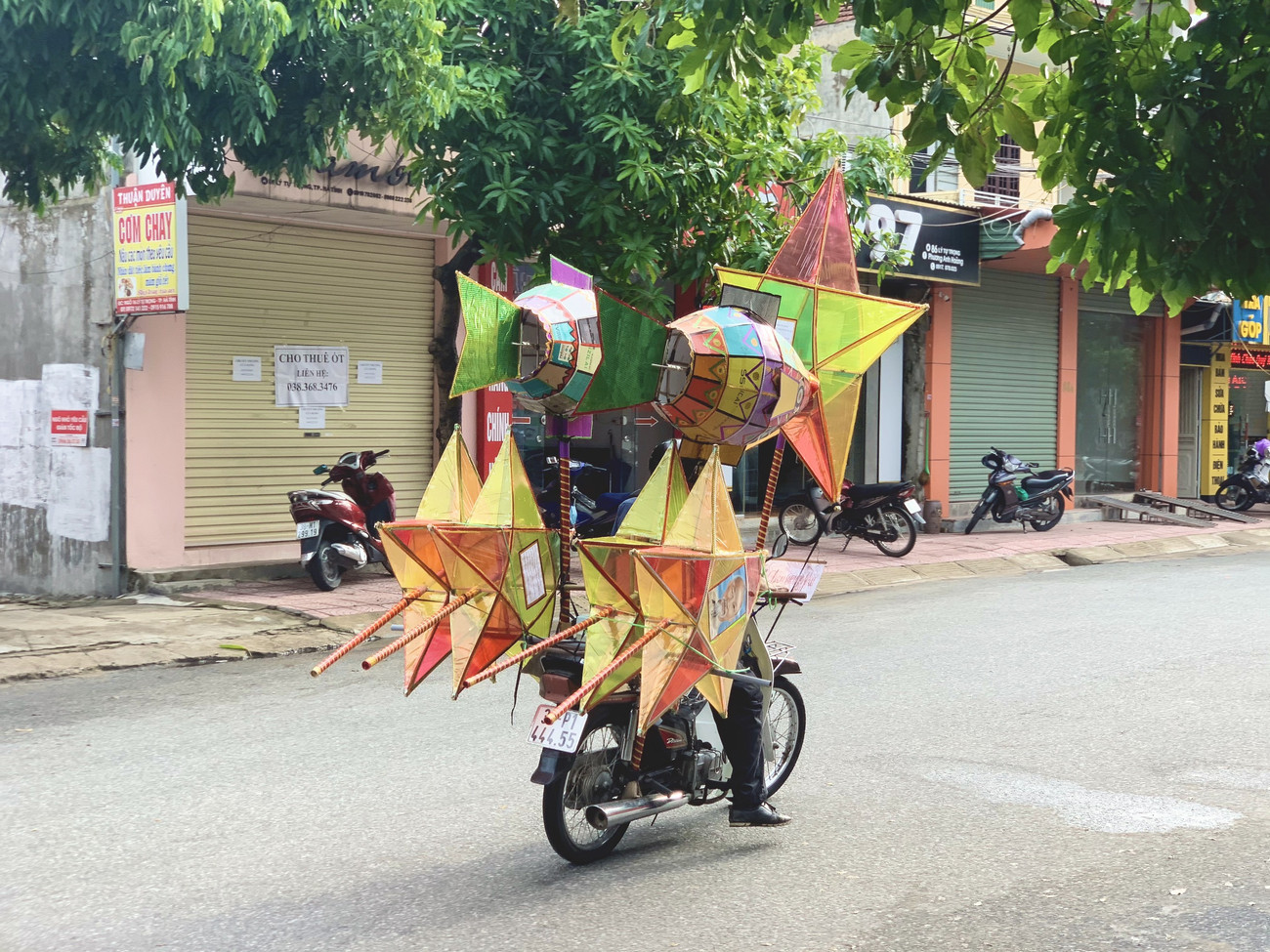 Người giữ 'hồn' Trung thu xưa giữa lòng thành phố ​ ảnh 16