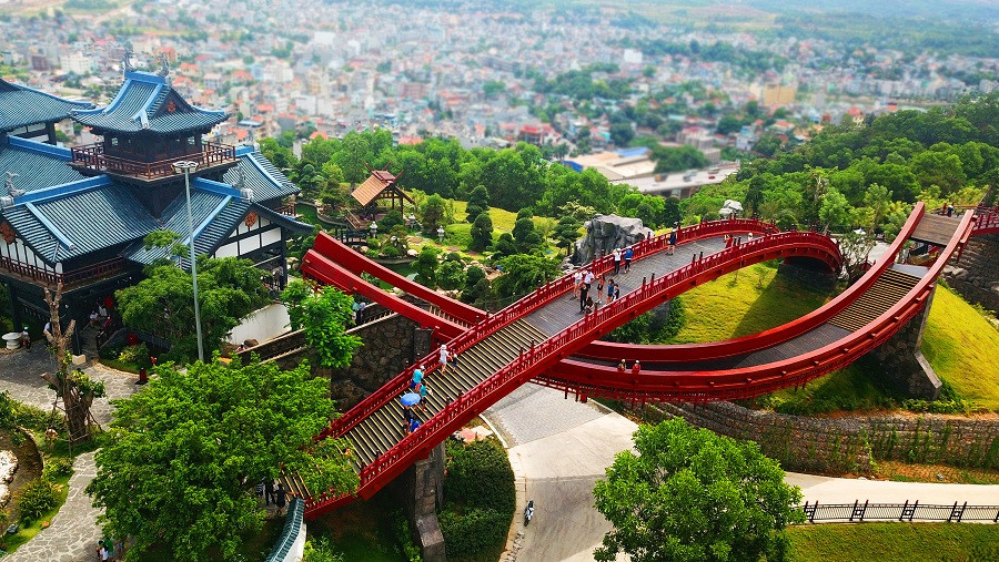 Tin được không? Vé cáp treo Nữ Hoàng tại Hạ Long chỉ còn 175.000 đồng ảnh 5