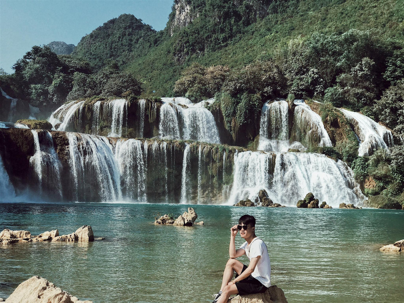 Bản Giốc là sự lựa chọn tuyệt vời để "trốn" khỏi Hà Nội vào những ngày cuối tuần cùng bè bạn sau những ngày học tập, làm việc căng thẳng. Ảnh: Thượng Đinh. Địa điểm tránh nóng cực chất giữa mùa Hè nóng bức ảnh 5